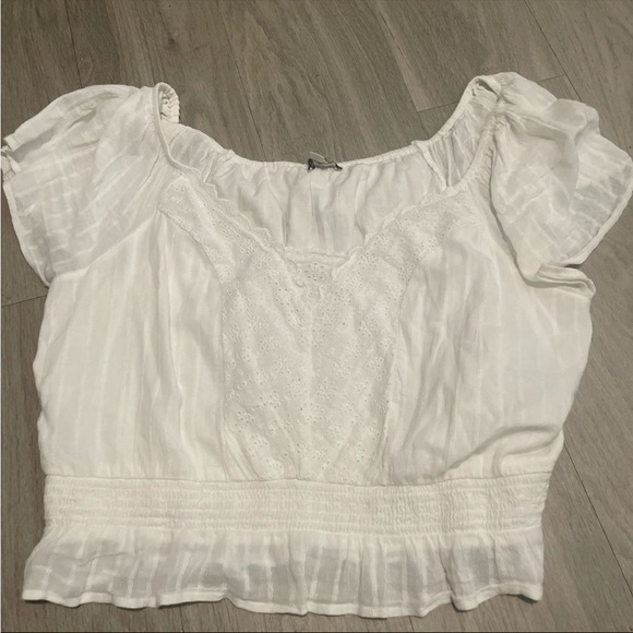 American Eagle Outfitters Tops - American Eagle Outfitters White Eyelet Peasant Crop Top